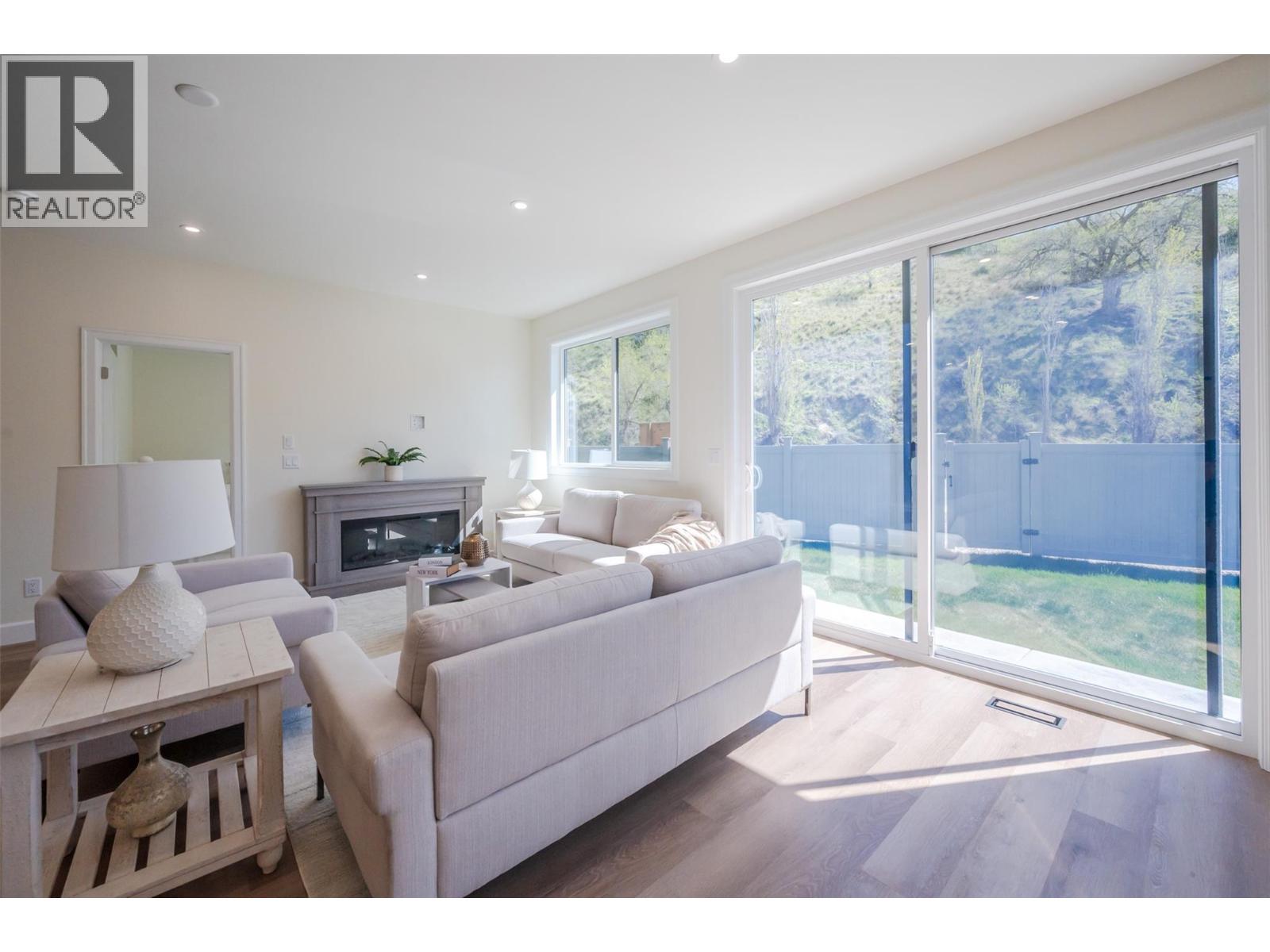 261 BENTGRASS Avenue, Oliver