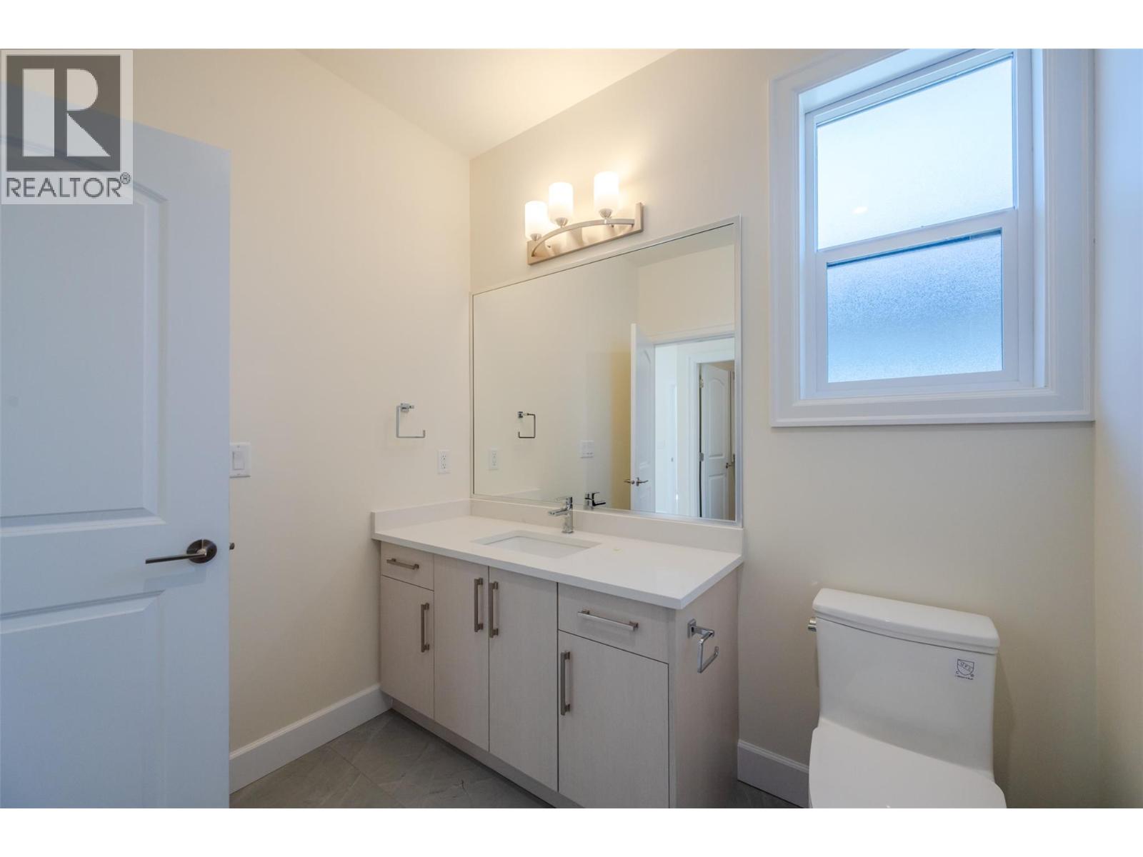 255 BENTGRASS Avenue, Oliver