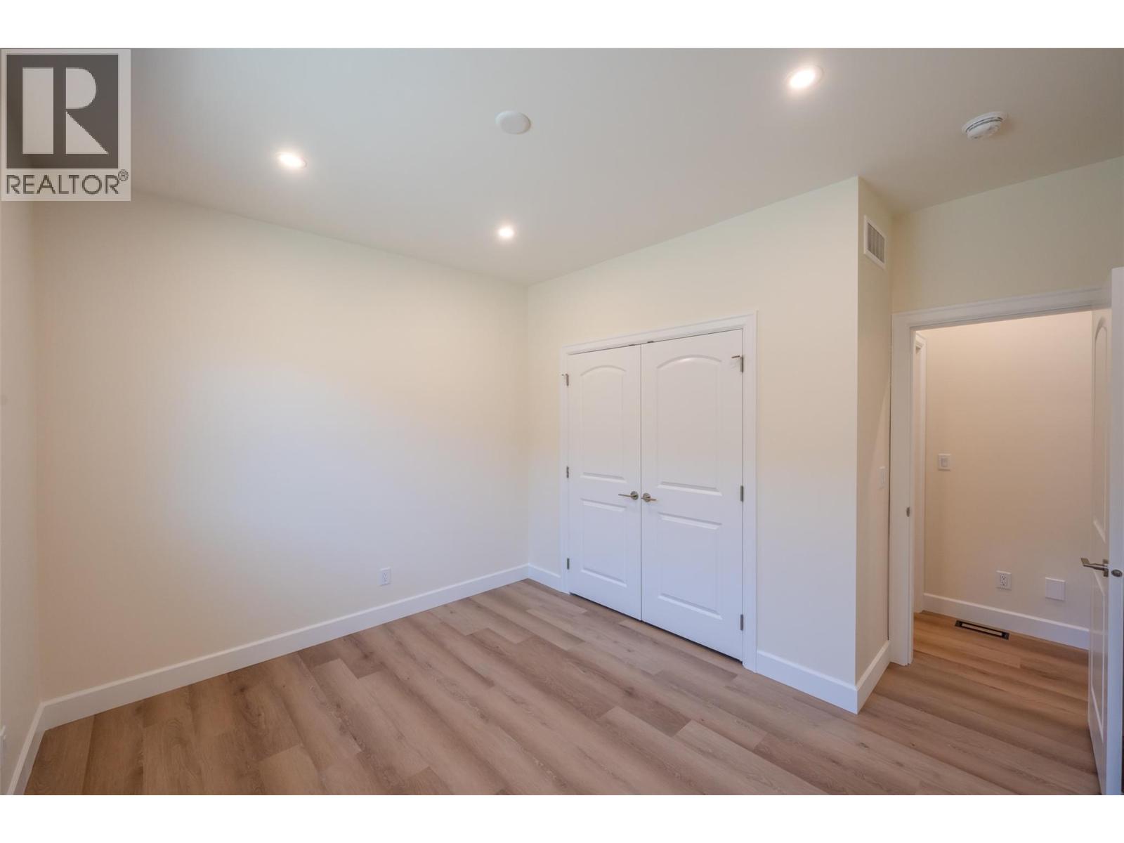 255 BENTGRASS Avenue, Oliver