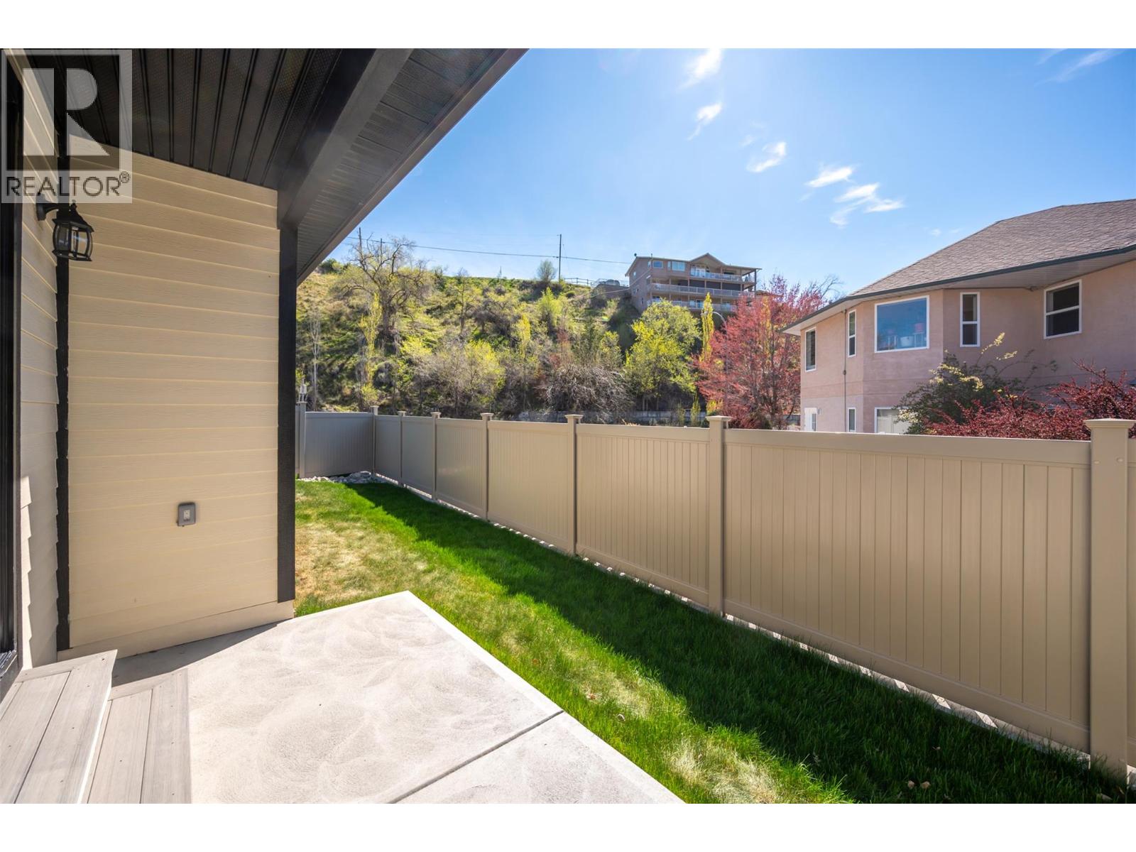 255 BENTGRASS Avenue, Oliver