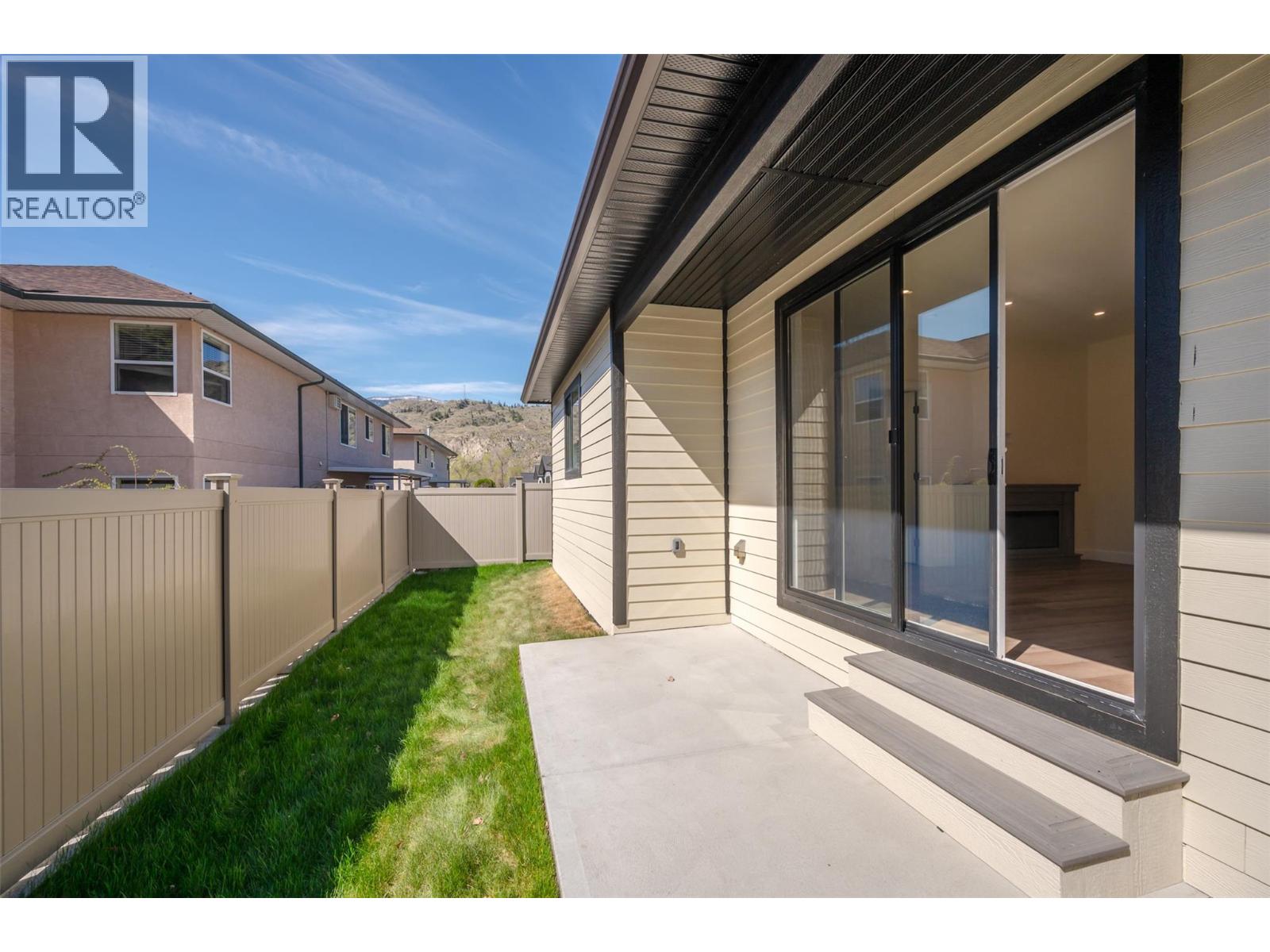255 BENTGRASS Avenue, Oliver