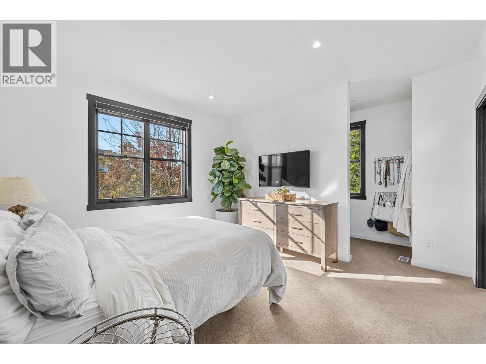  2693 Gore Street, Kelowna