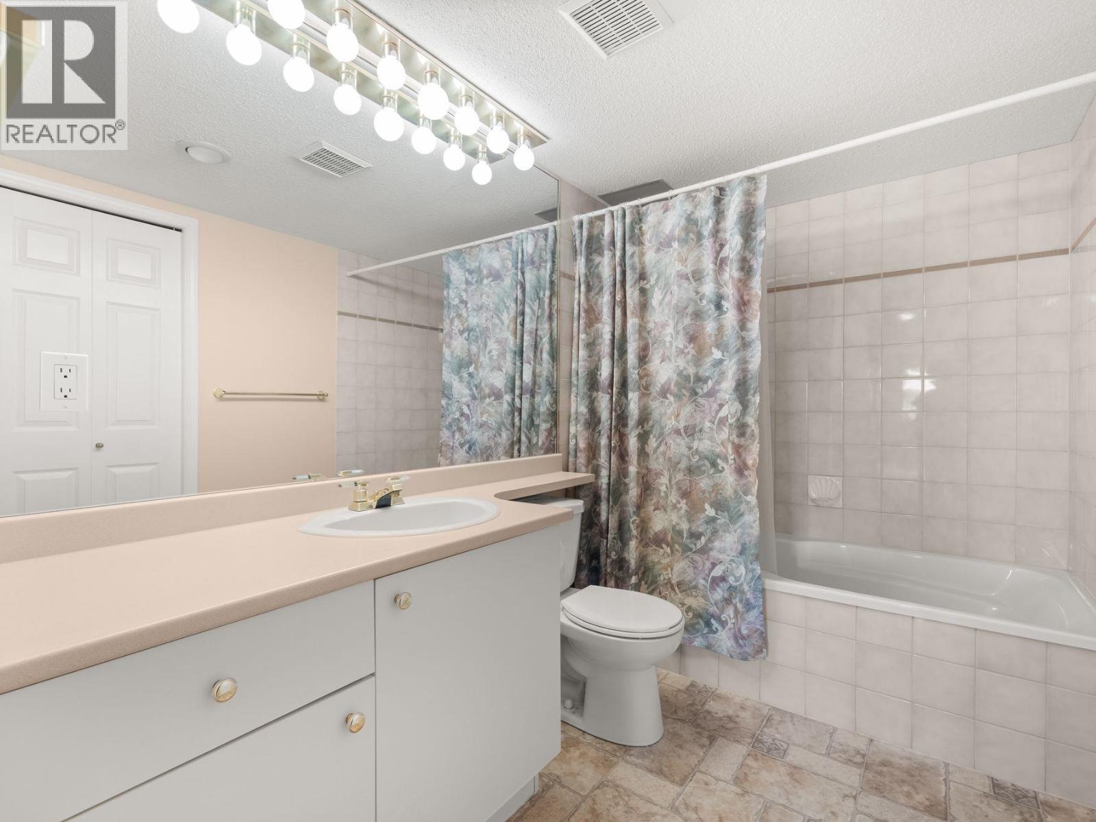 #204-1140 55 Street, Delta