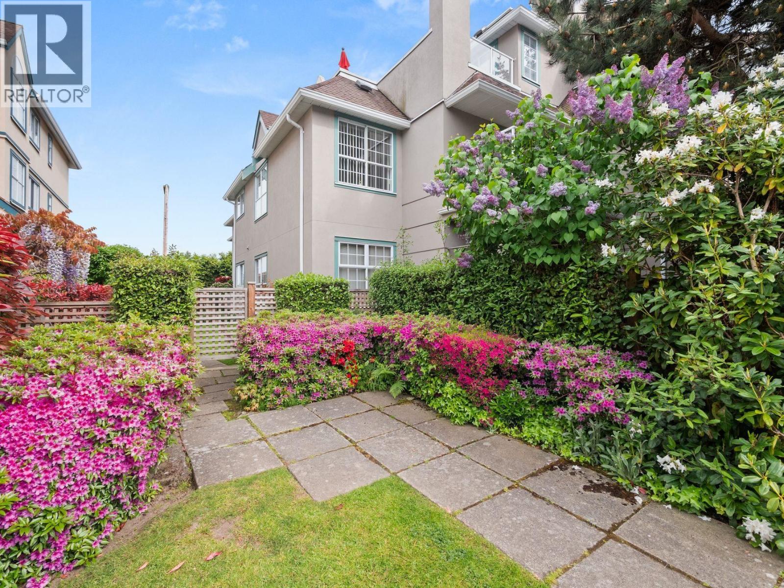#204-1140 55 Street, Delta