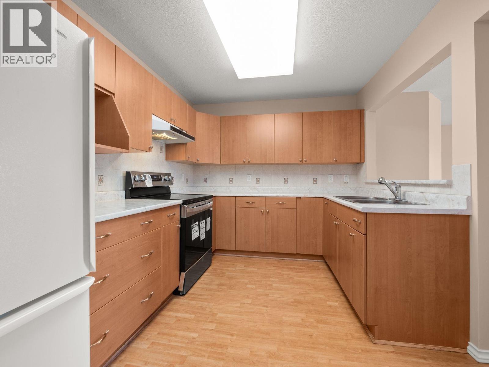 #204-1140 55 Street, Delta