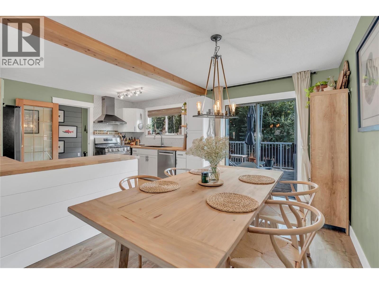 105 GROVE Street, Princeton