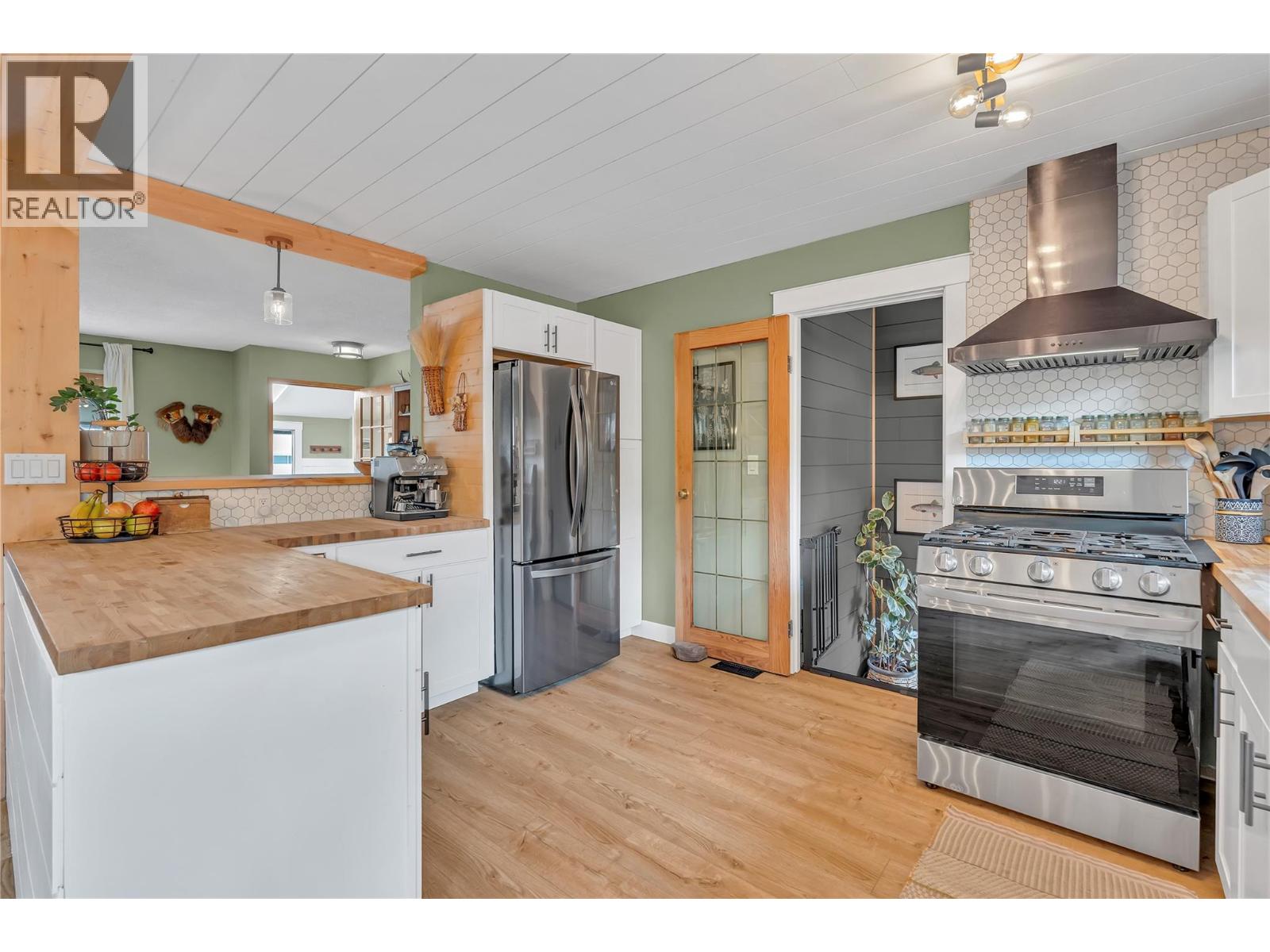 105 GROVE Street, Princeton