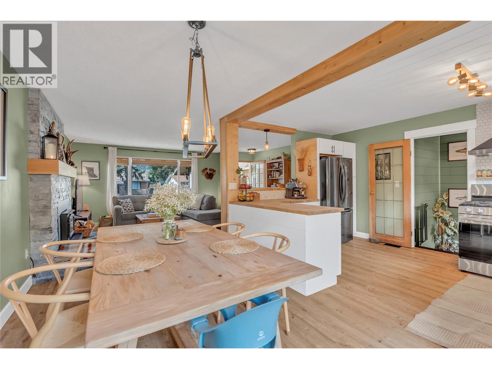 105 GROVE Street, Princeton