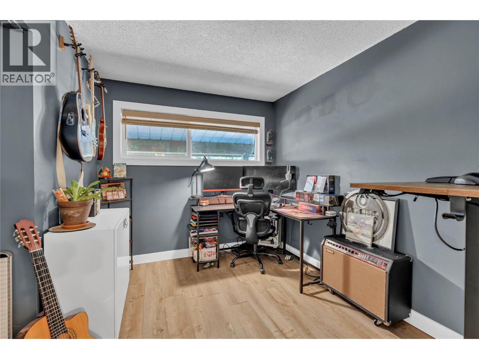 105 GROVE Street, Princeton