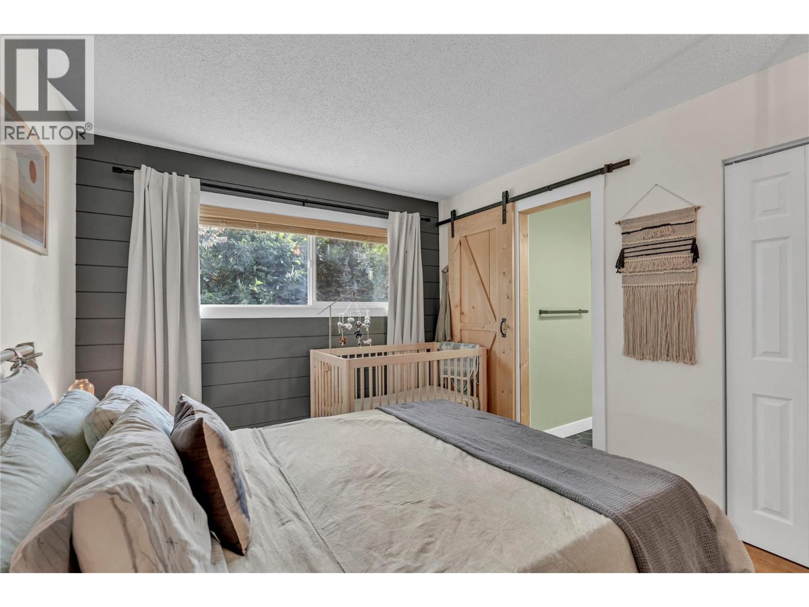 105 GROVE Street, Princeton