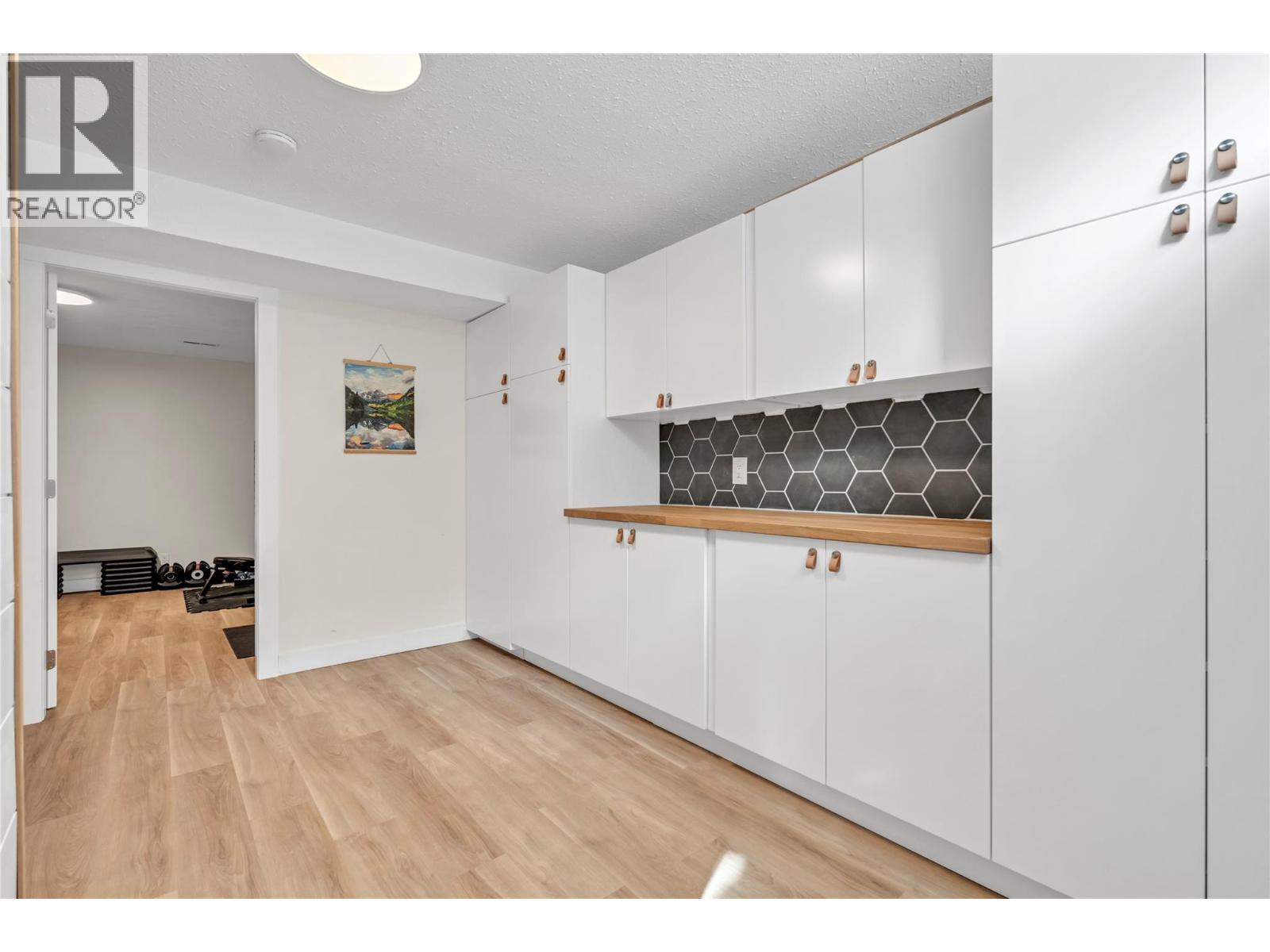 105 GROVE Street, Princeton