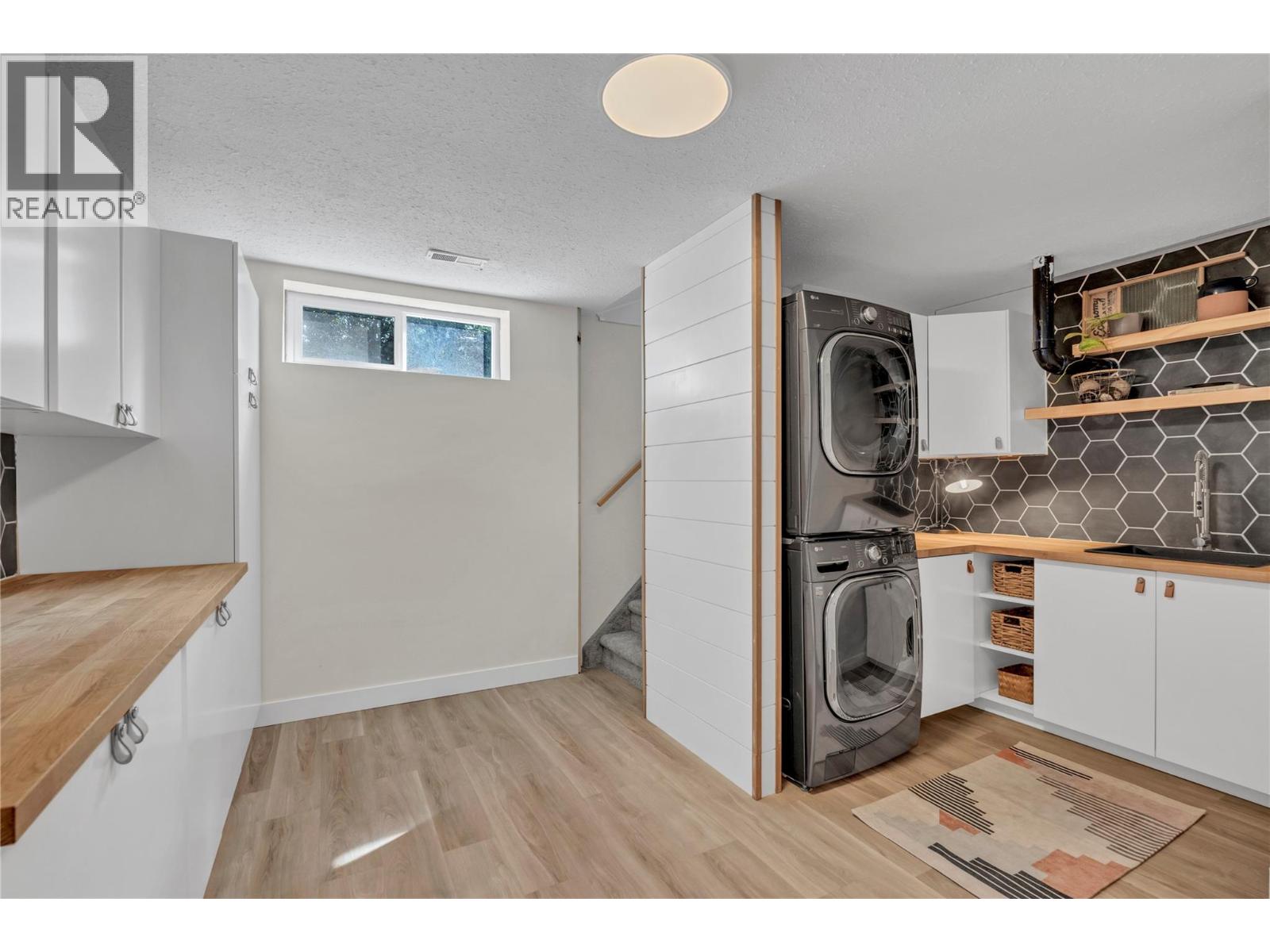 105 GROVE Street, Princeton