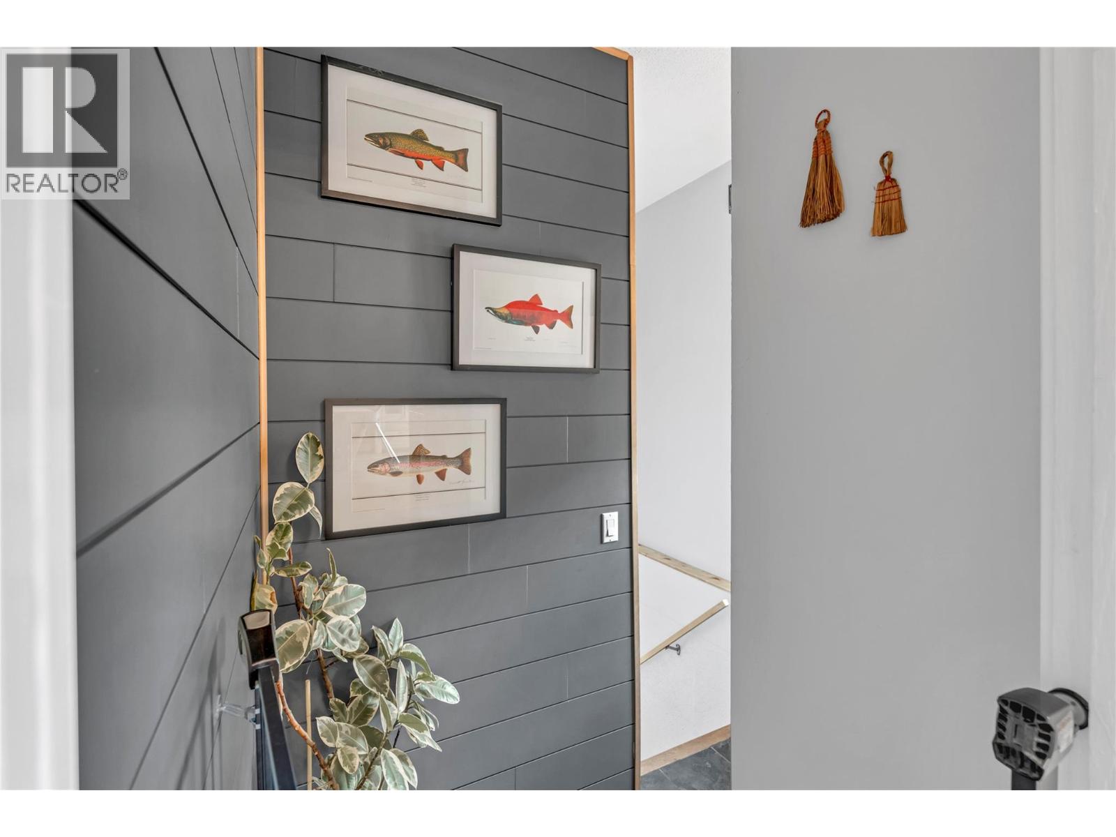 105 GROVE Street, Princeton