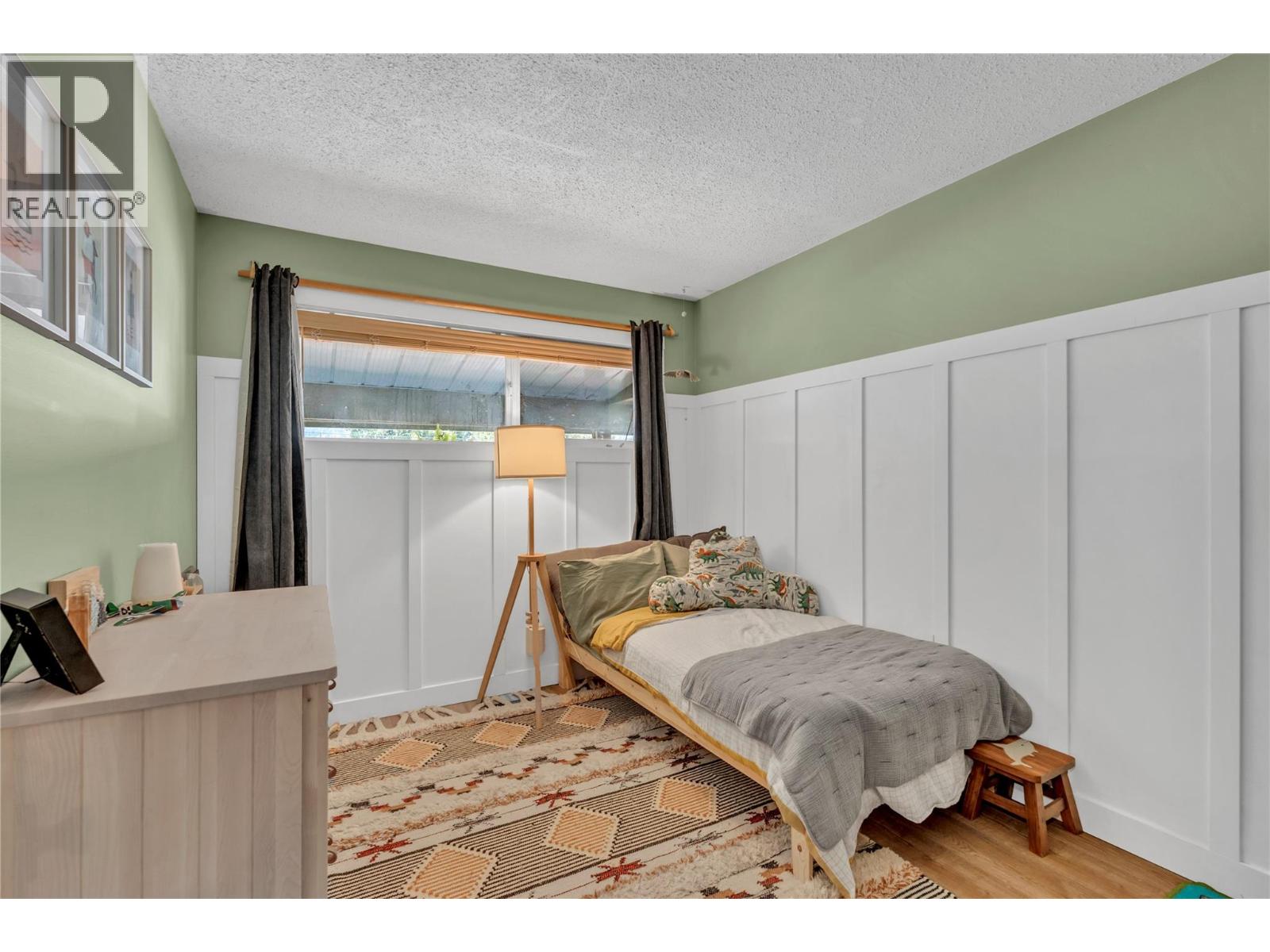 105 GROVE Street, Princeton