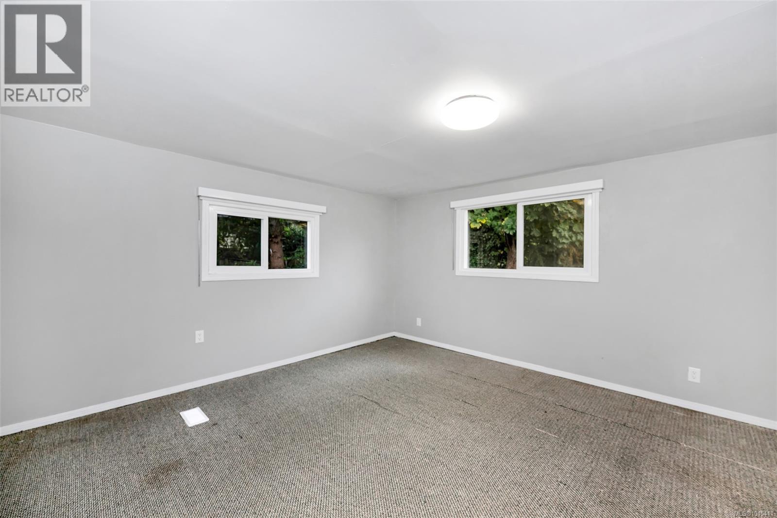 20 7390 West Saanich Rd, Central Saanich