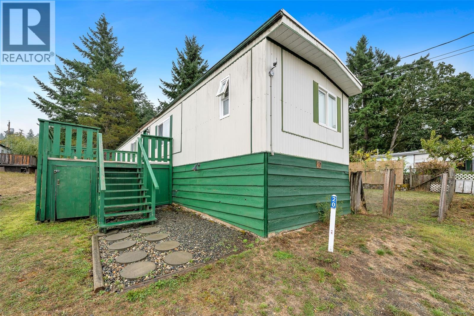 20 7390 West Saanich Rd, Central Saanich