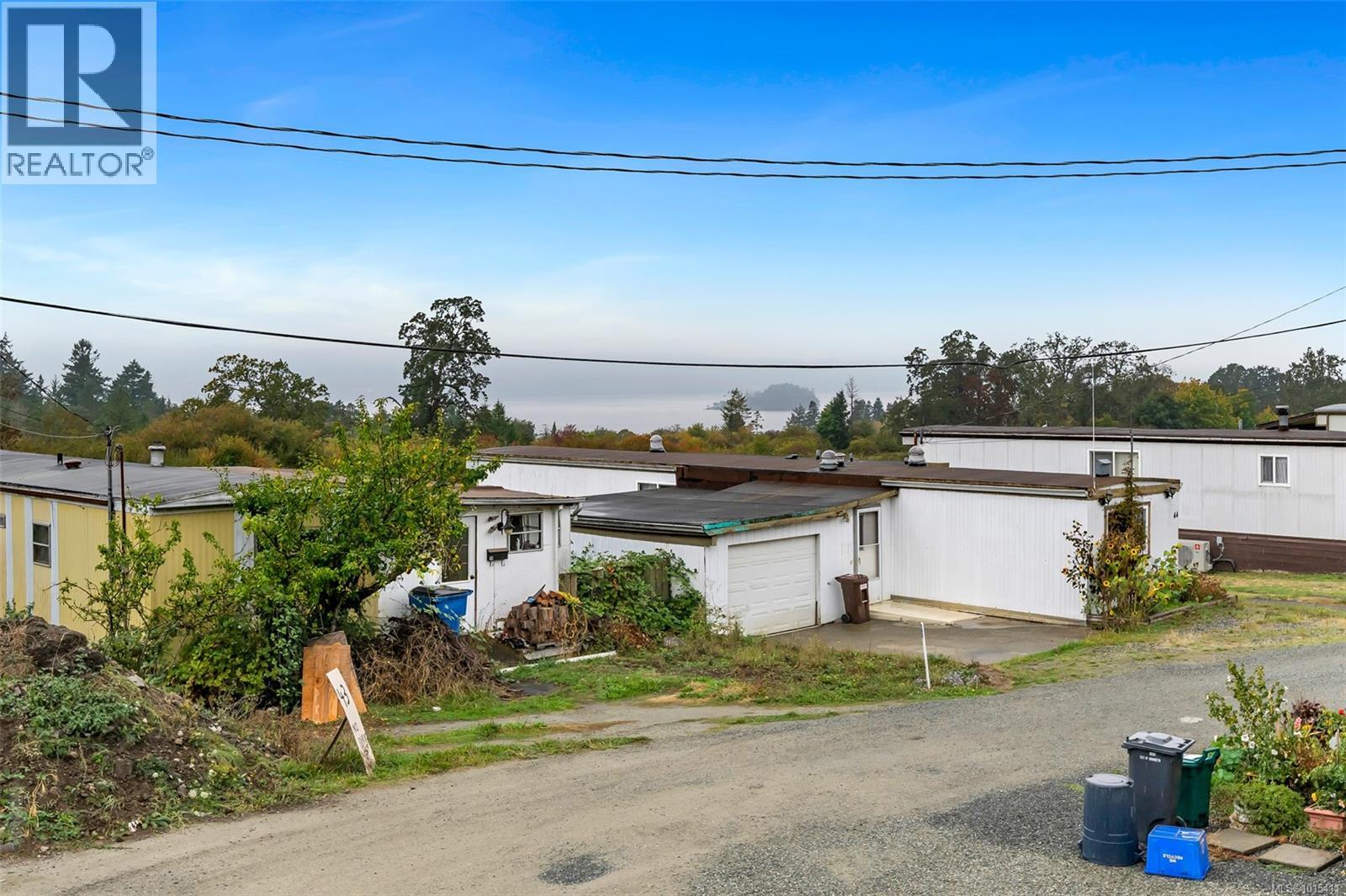 20 7390 West Saanich Rd, Central Saanich