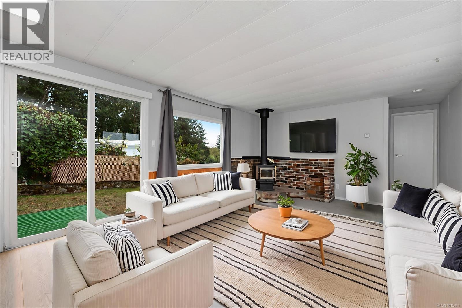 20 7390 West Saanich Rd, Central Saanich