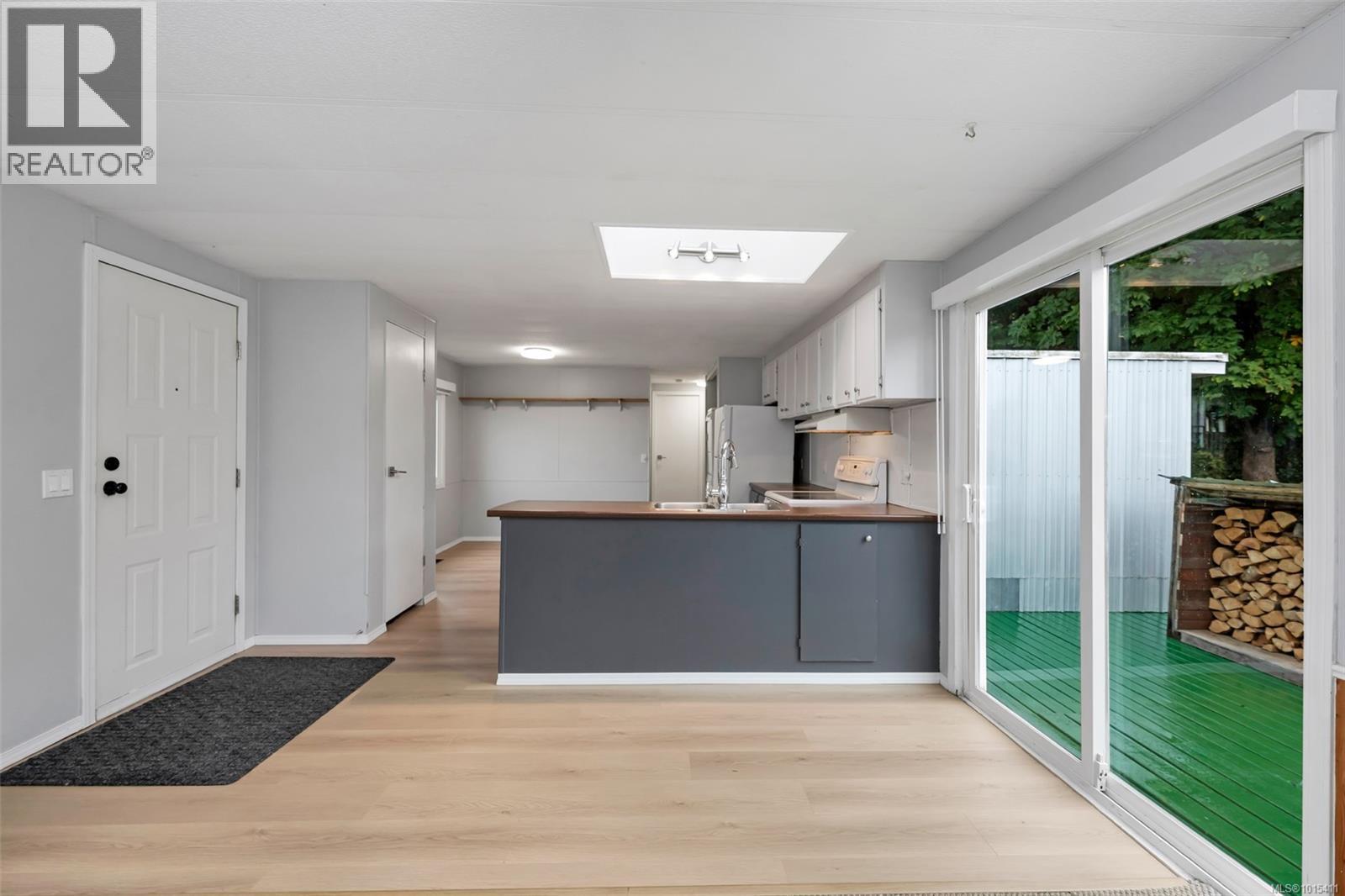 20 7390 West Saanich Rd, Central Saanich