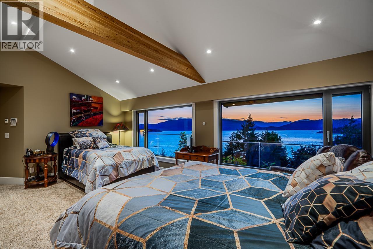 5134 PITCAIRN PLACE, West Vancouver