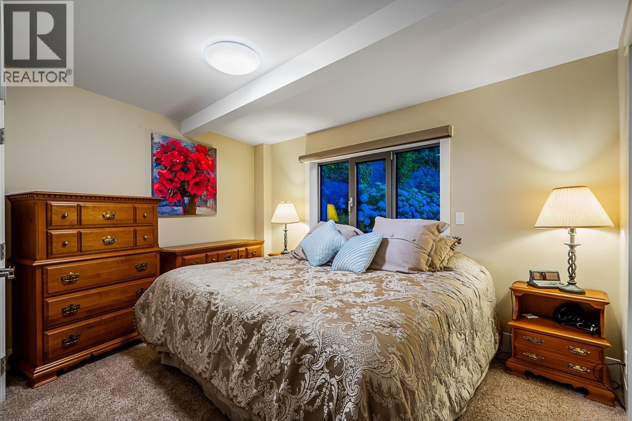 5134 PITCAIRN PLACE, West Vancouver