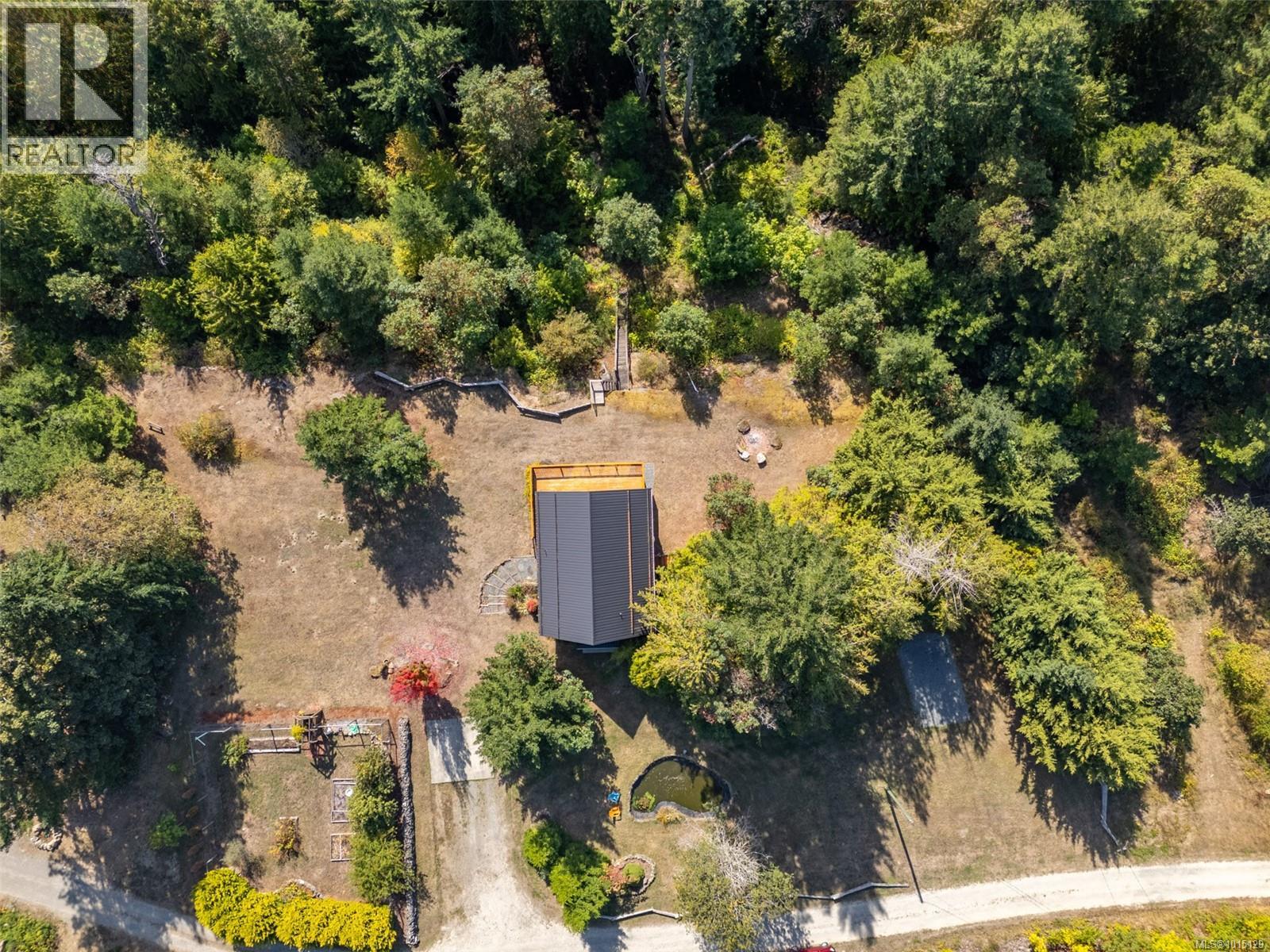 2405 Lindsey Rd, Nanaimo