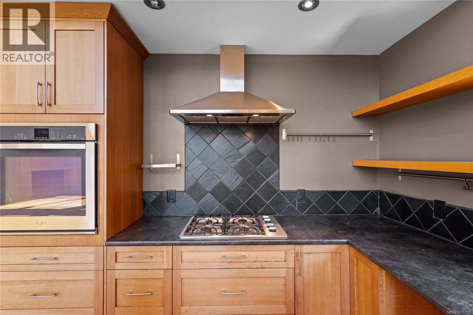 2405 Lindsey Rd, Nanaimo