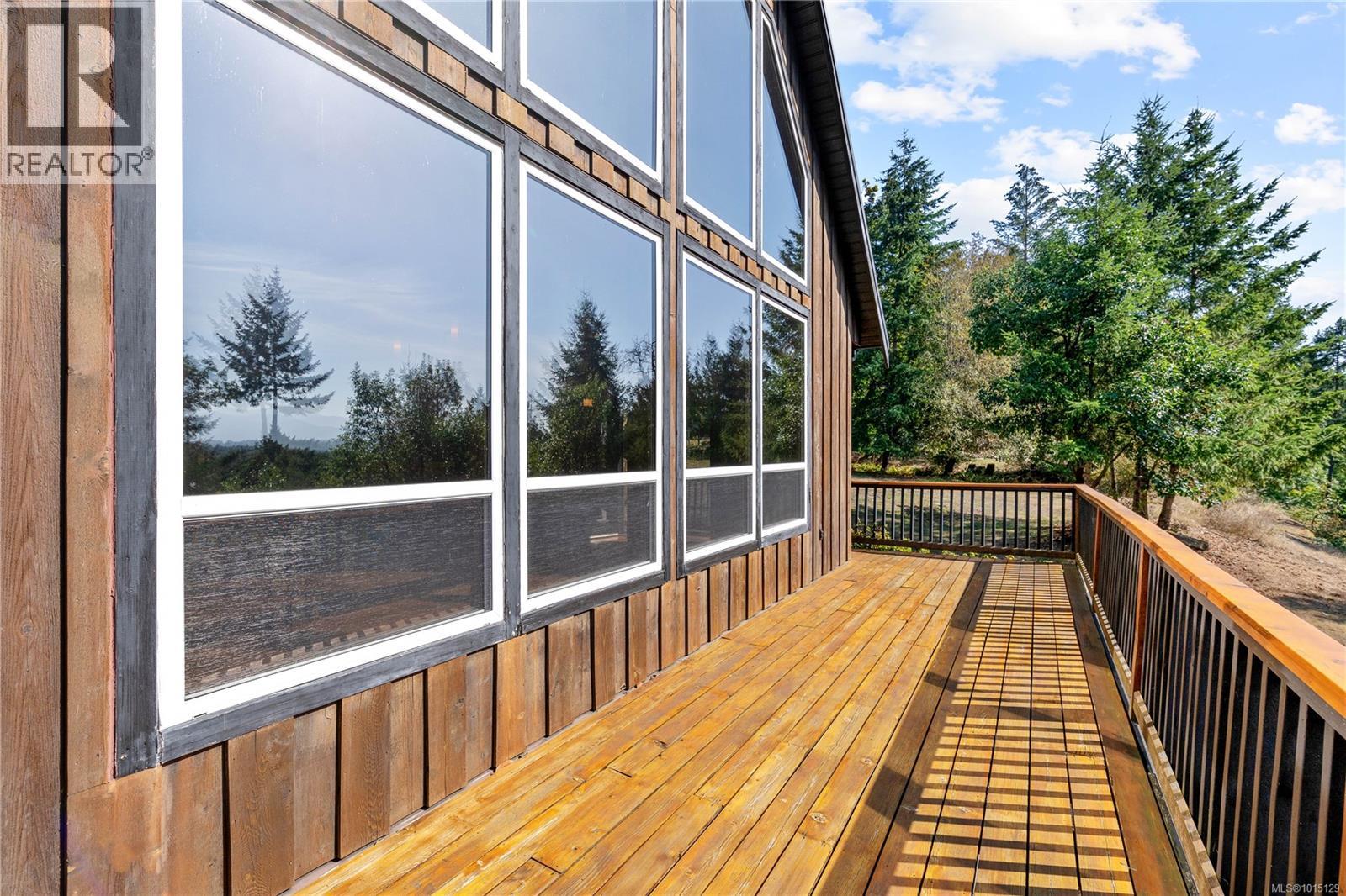 2405 Lindsey Rd, Nanaimo