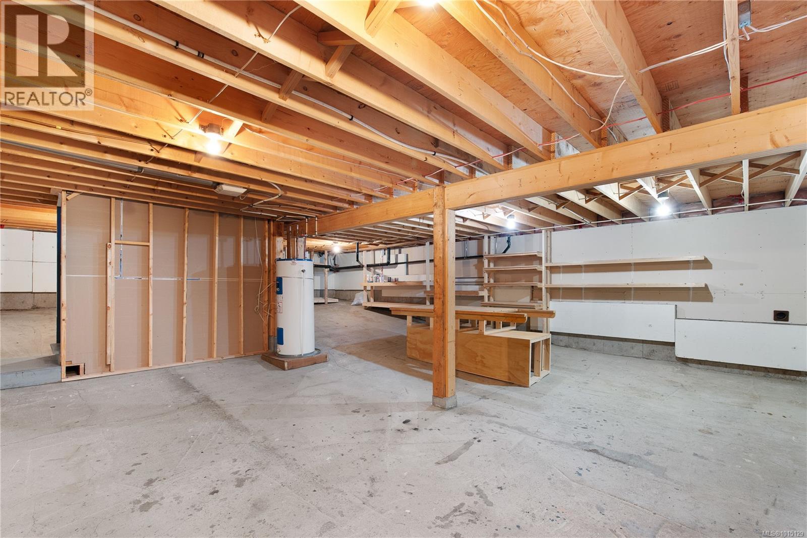 2405 Lindsey Rd, Nanaimo