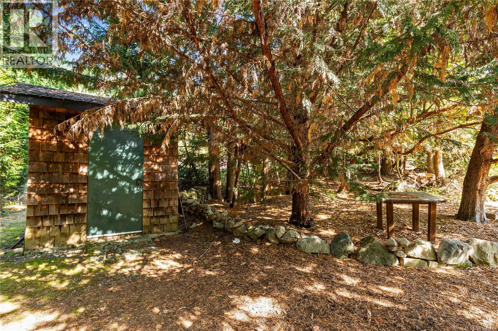 2405 Lindsey Rd, Nanaimo