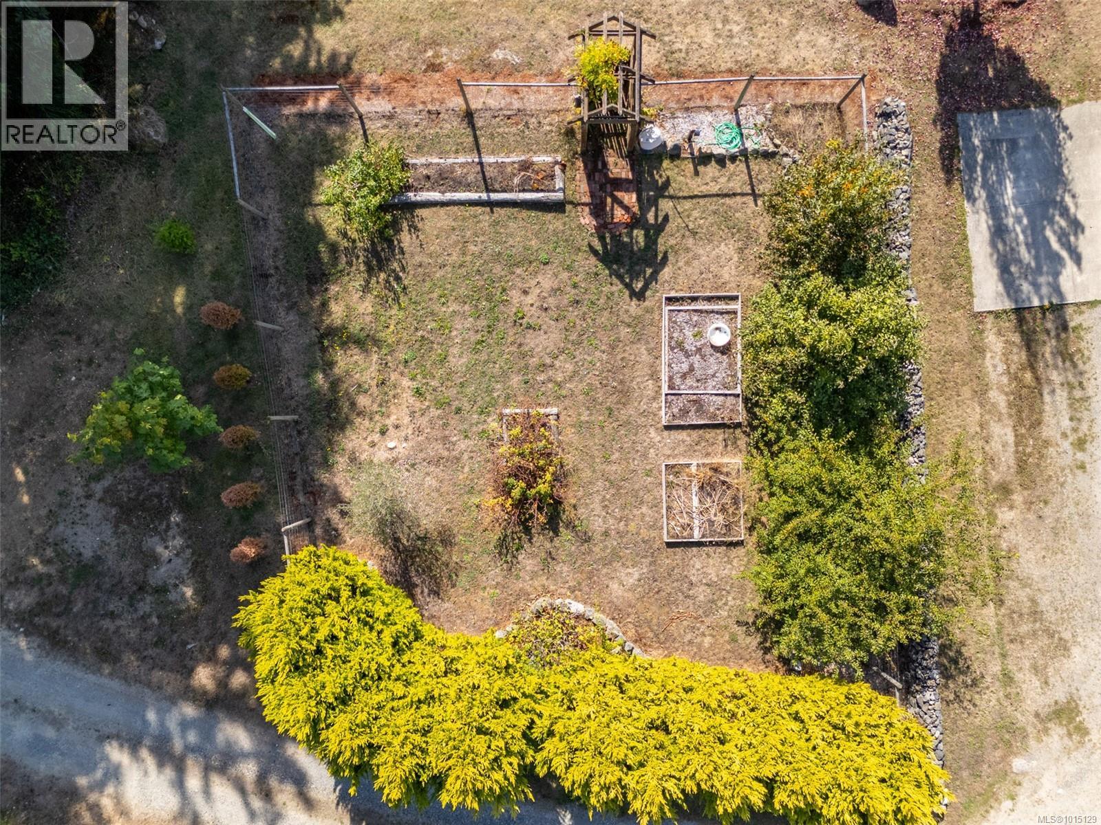 2405 Lindsey Rd, Nanaimo