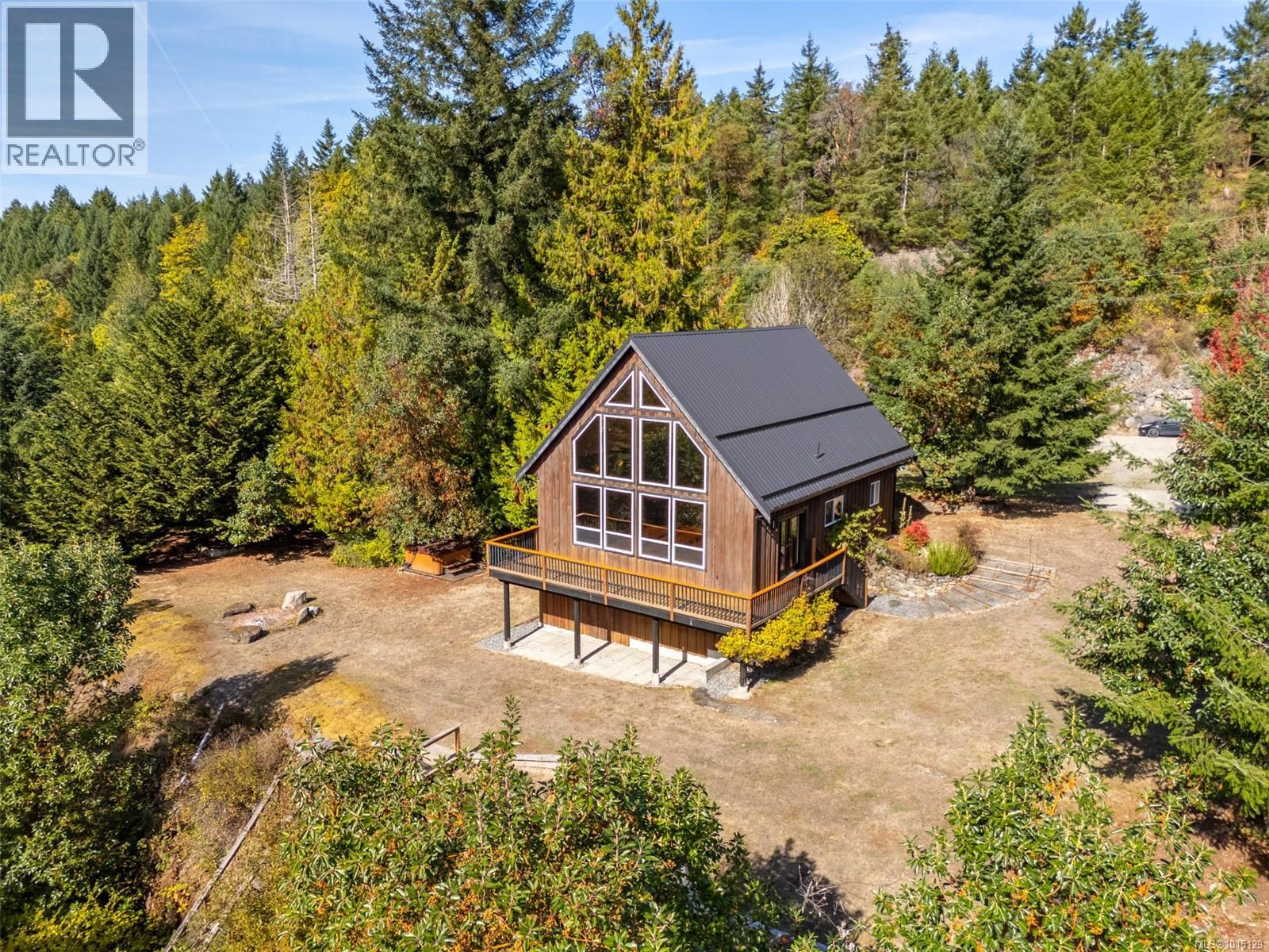 2405 Lindsey Rd, Nanaimo