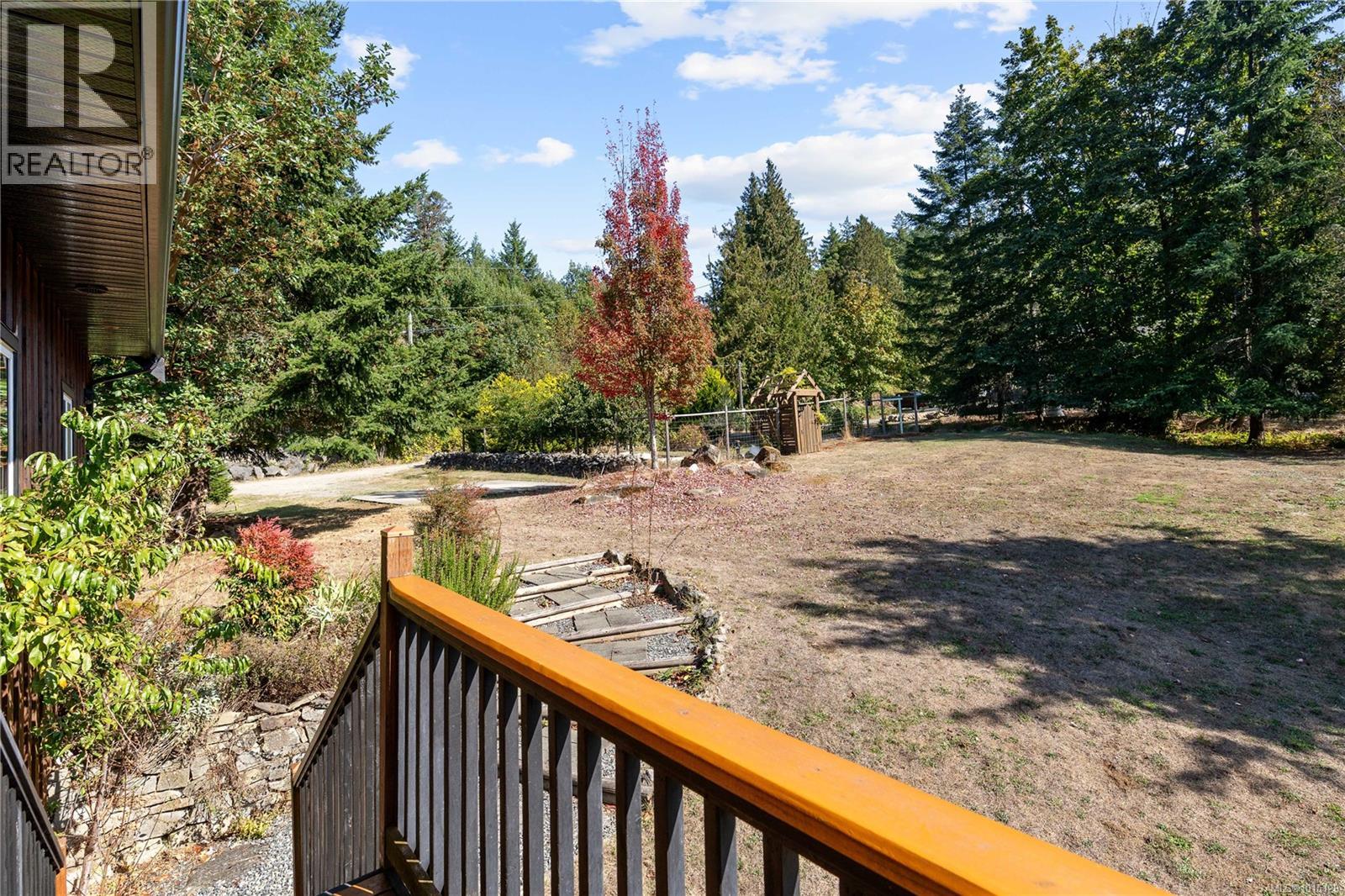 2405 Lindsey Rd, Nanaimo