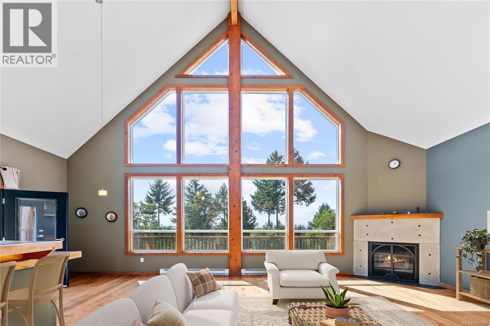 2405 Lindsey Rd, Nanaimo