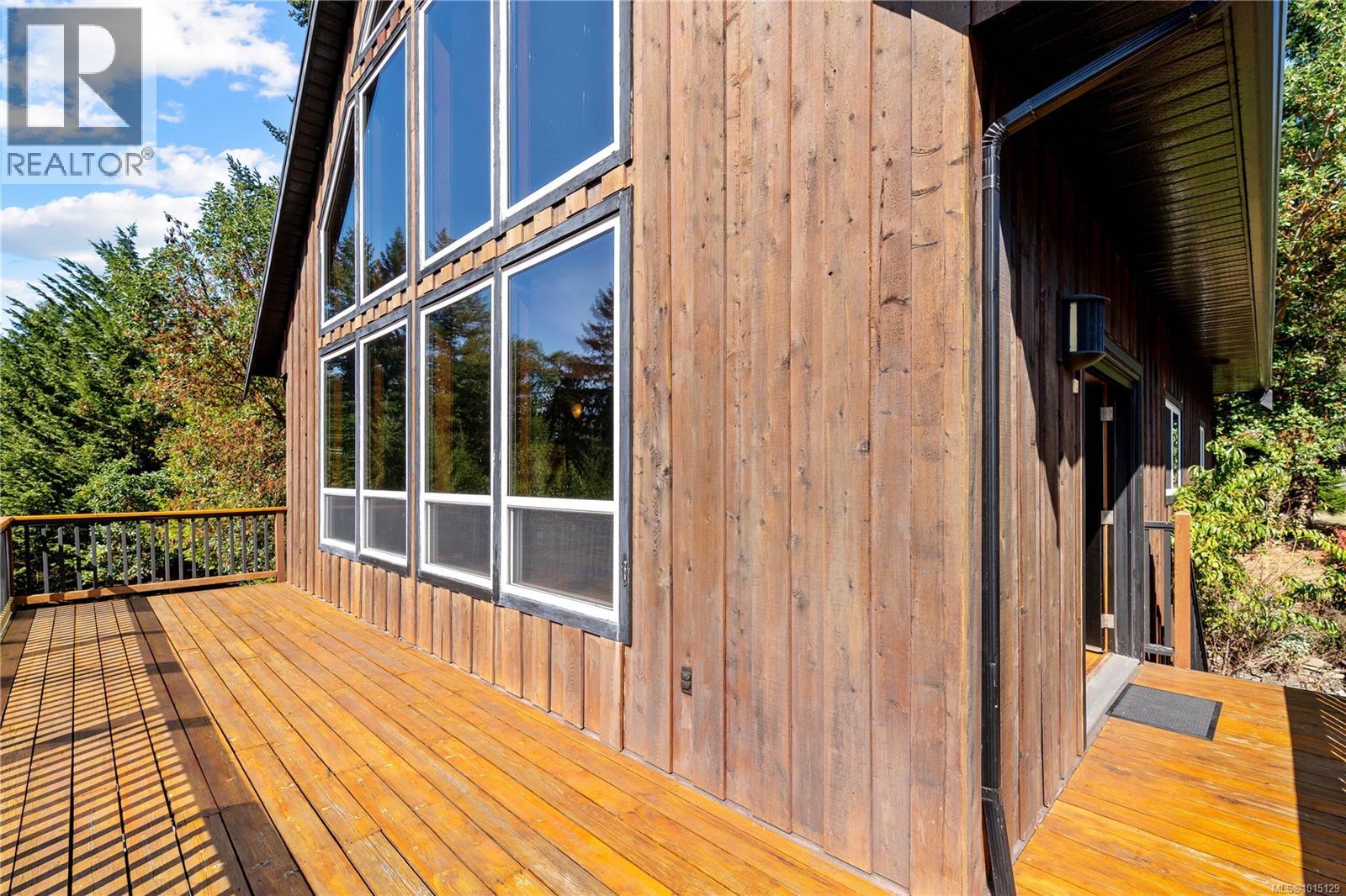 2405 Lindsey Rd, Nanaimo