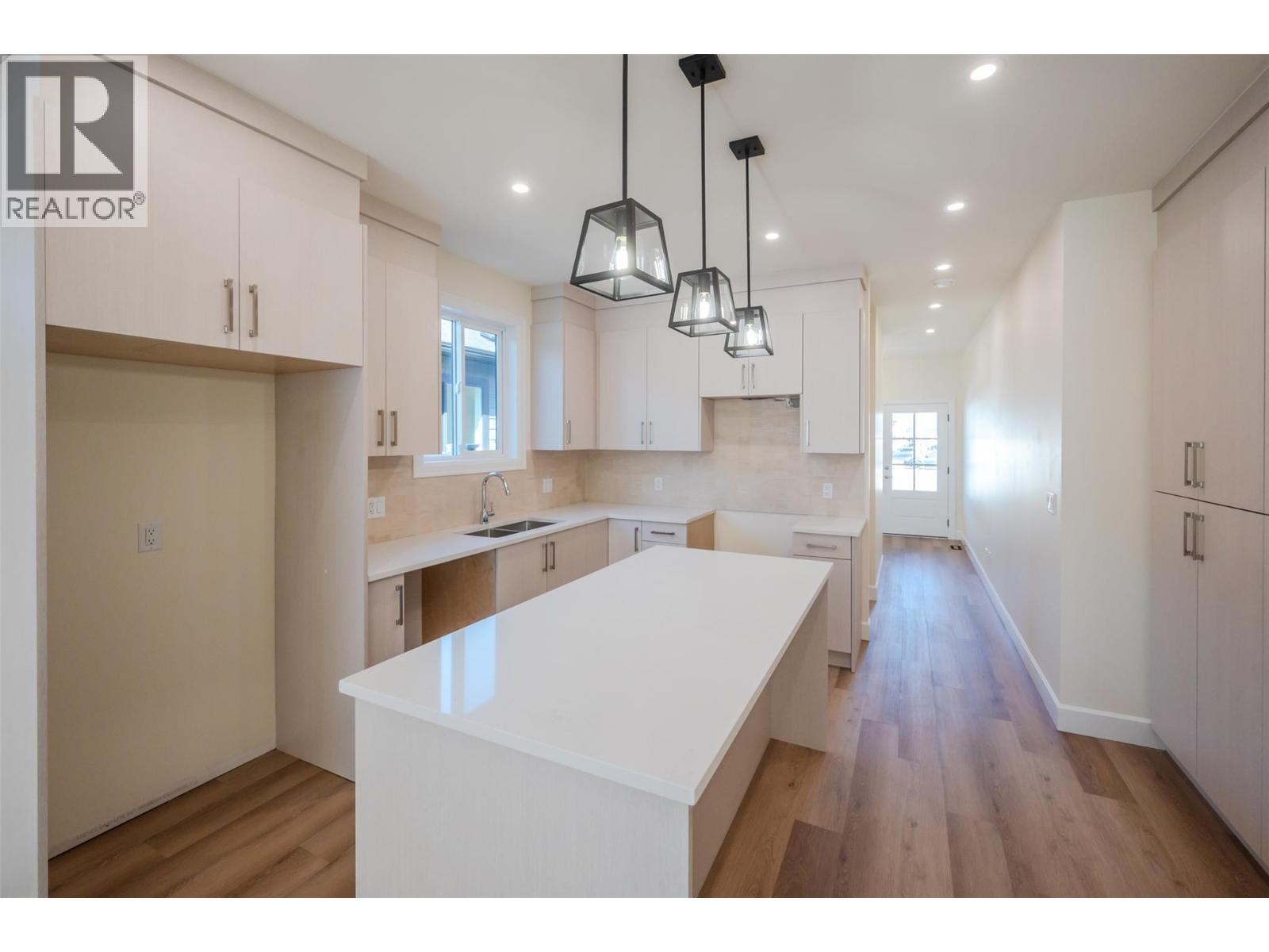 249 BENTGRASS Avenue, Oliver