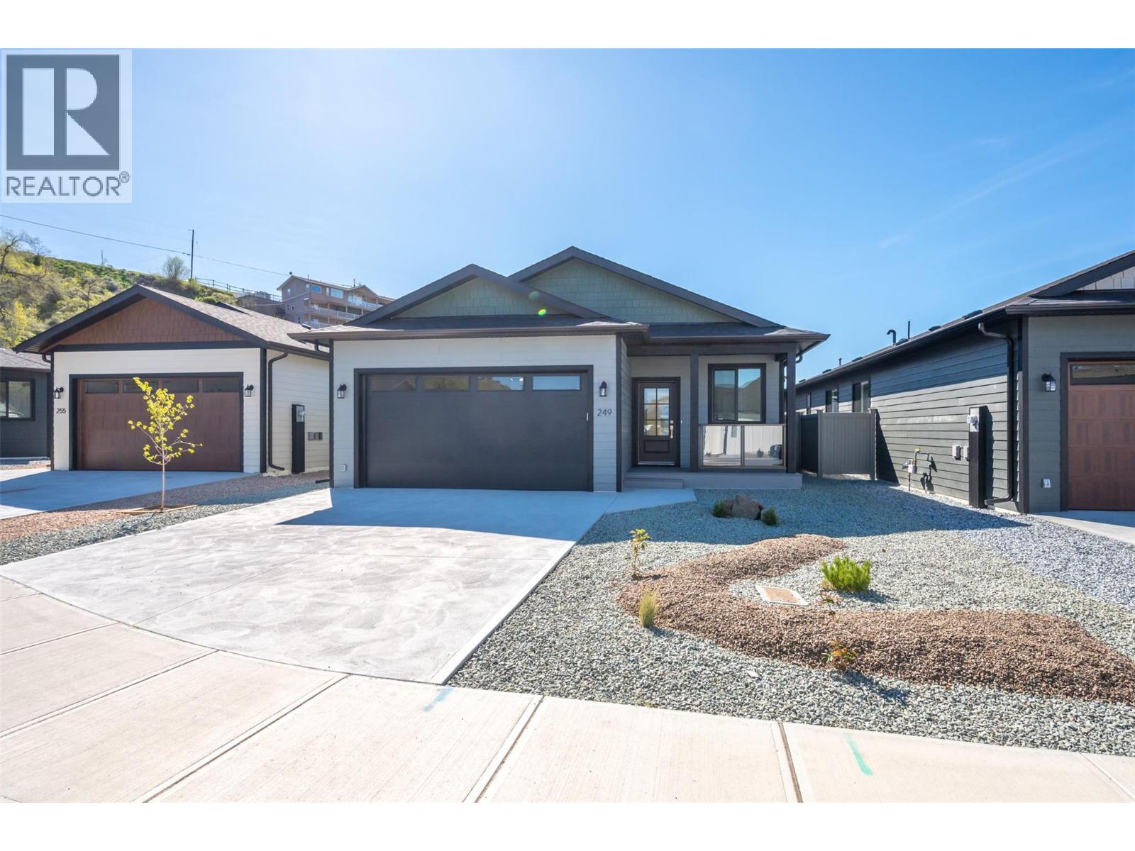 249 BENTGRASS Avenue, Oliver