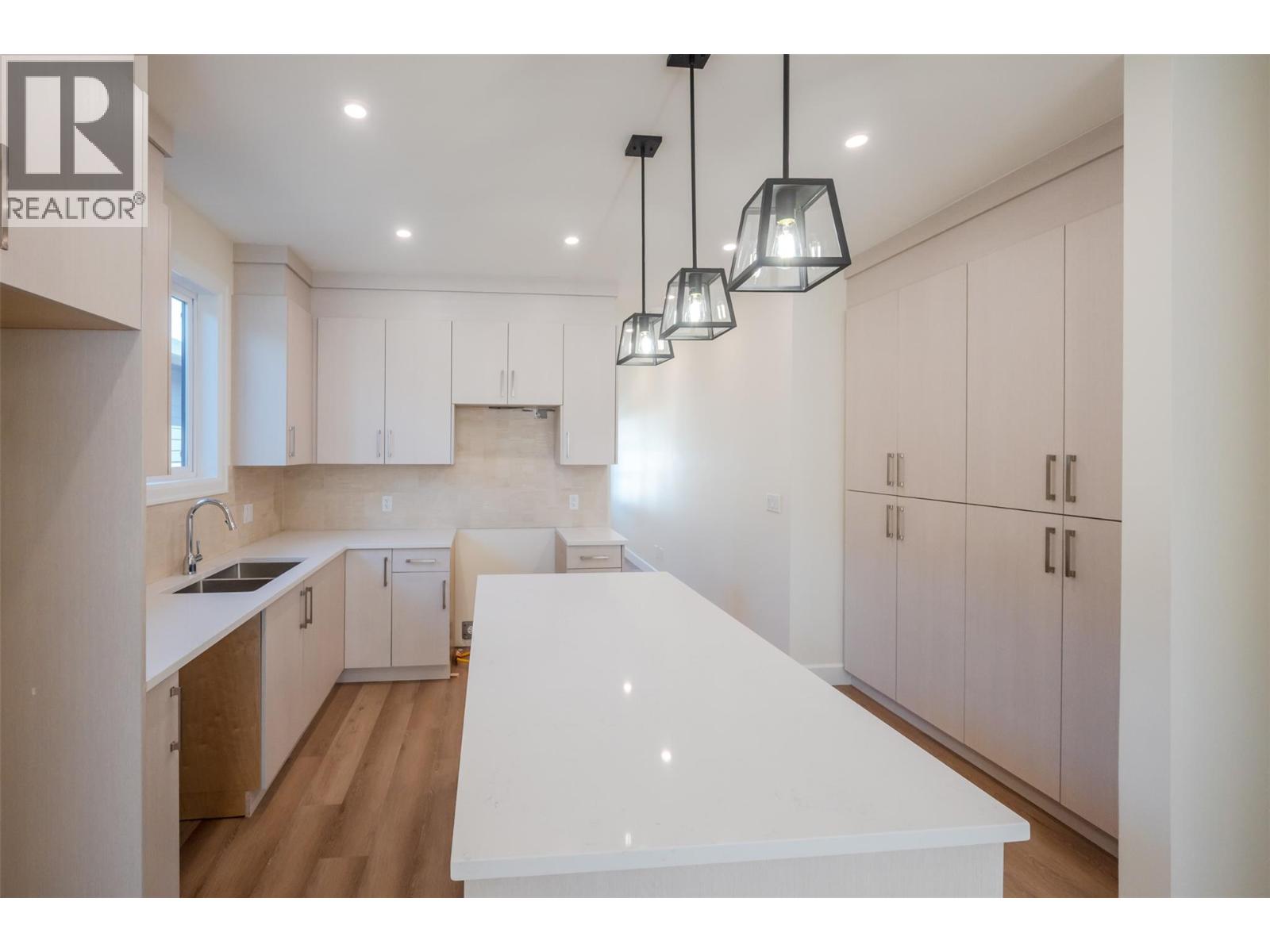 249 BENTGRASS Avenue, Oliver