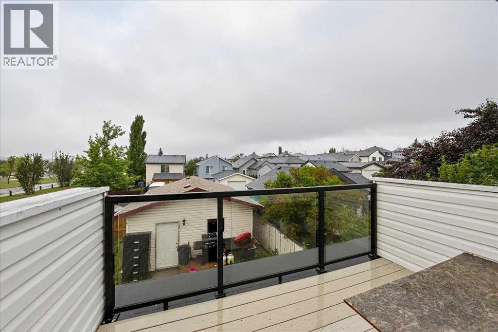 Single Family House for Sale in  Country Hills Circle NW Country Hills Calgary 