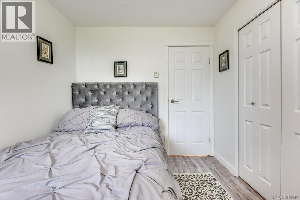 216 390 Island Hwy S, Campbell River