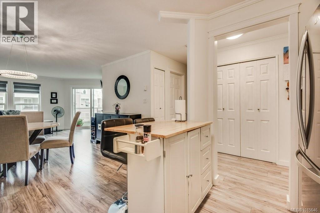 216 390 Island Hwy S, Campbell River