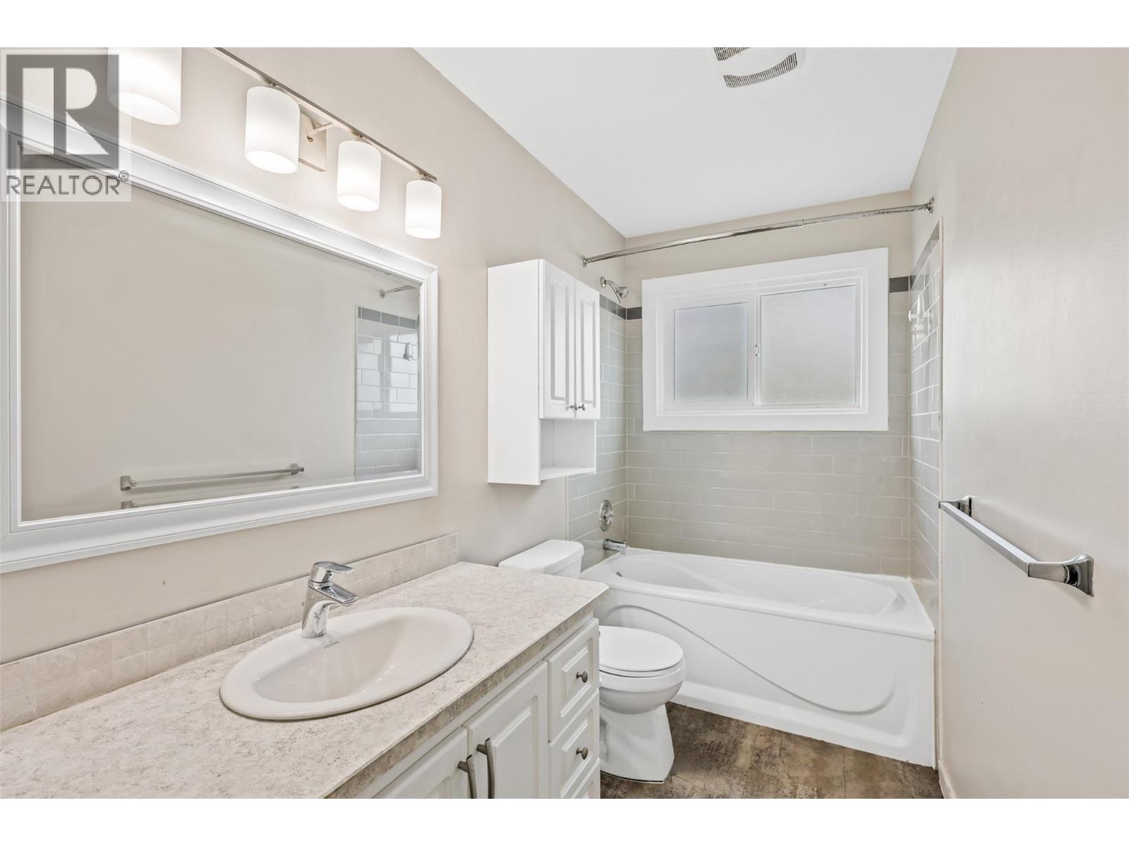 293 WALNUT Avenue, Kamloops