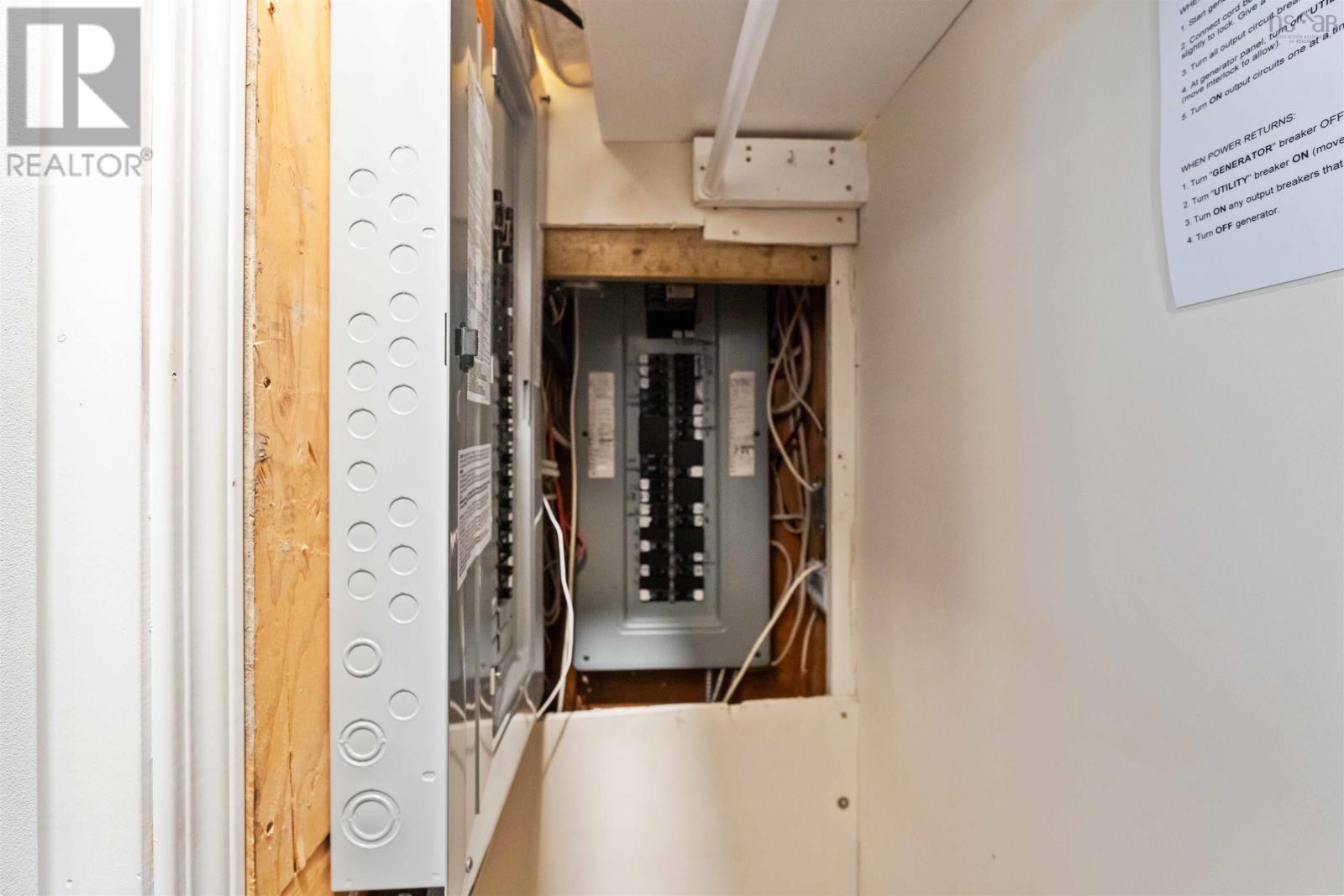 Property 23 of 46 of 796 & 800 Main Street