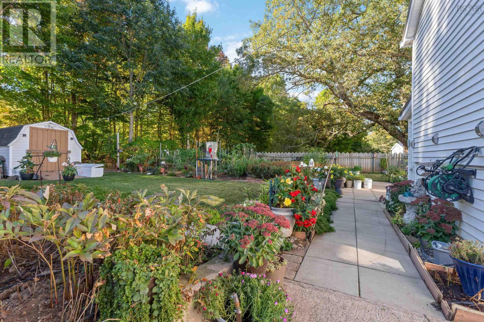 Property 25 of 46 of 796 & 800 Main Street