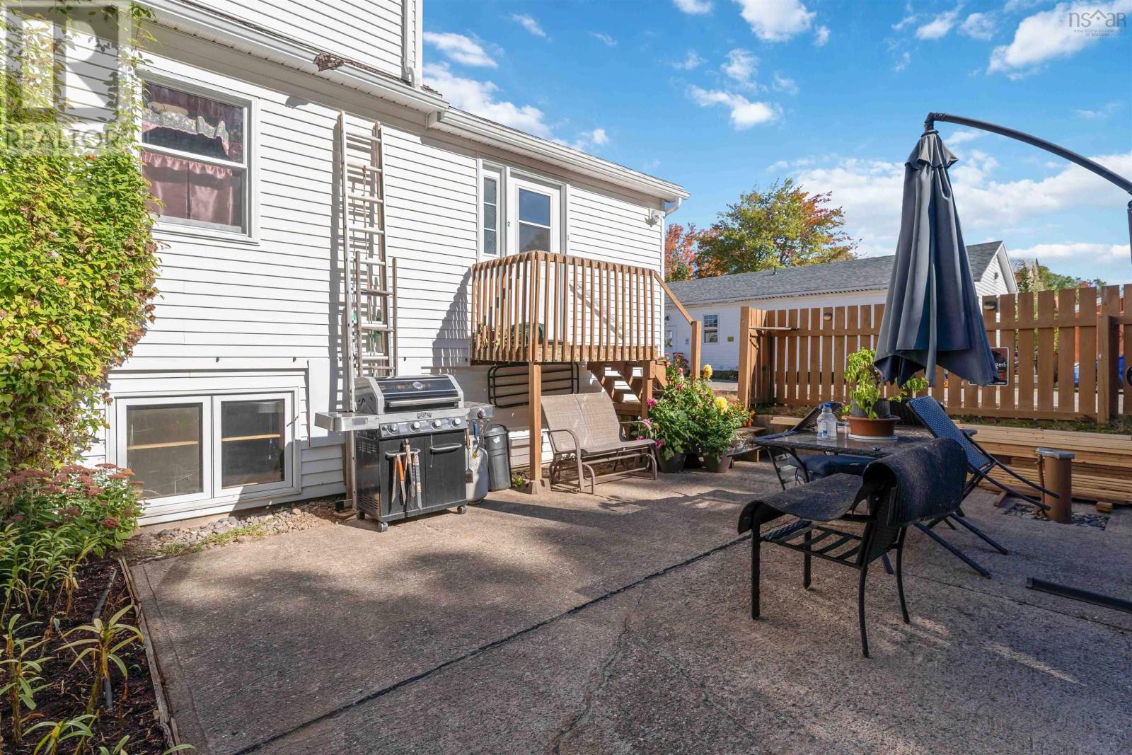 Property 26 of 46 of 796 & 800 Main Street