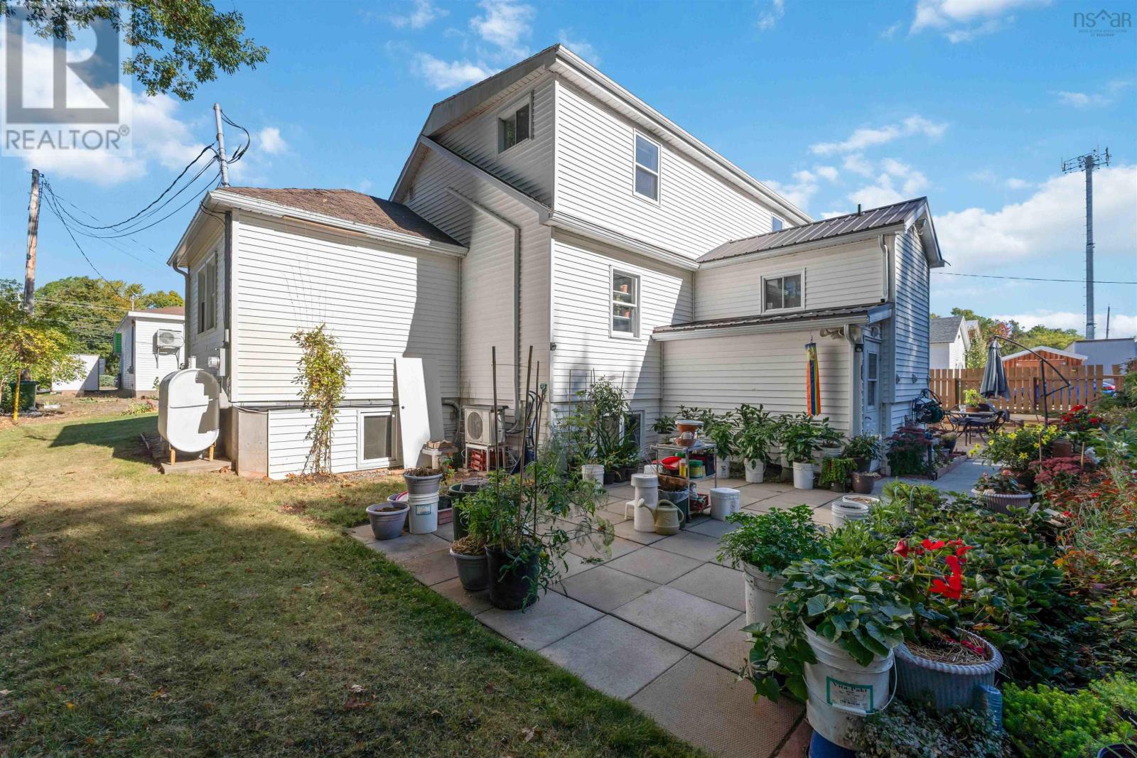 Property 27 of 46 of 796 & 800 Main Street