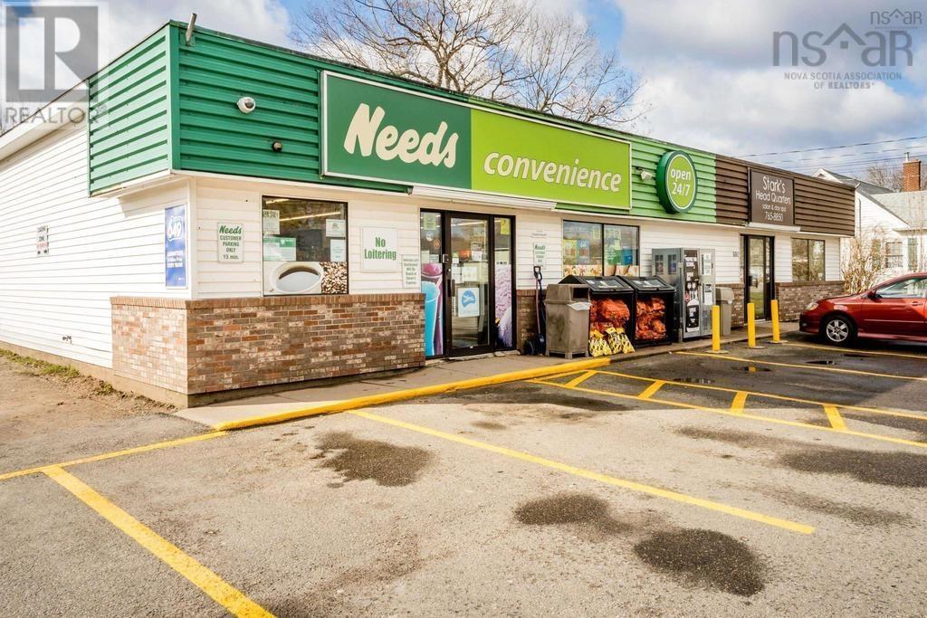 Property 32 of 46 of 796 & 800 Main Street