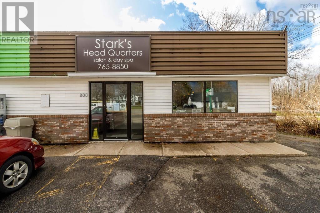 Property 36 of 46 of 796 & 800 Main Street