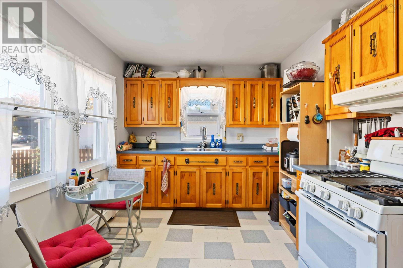 Property 4 of 46 of 796 & 800 Main Street