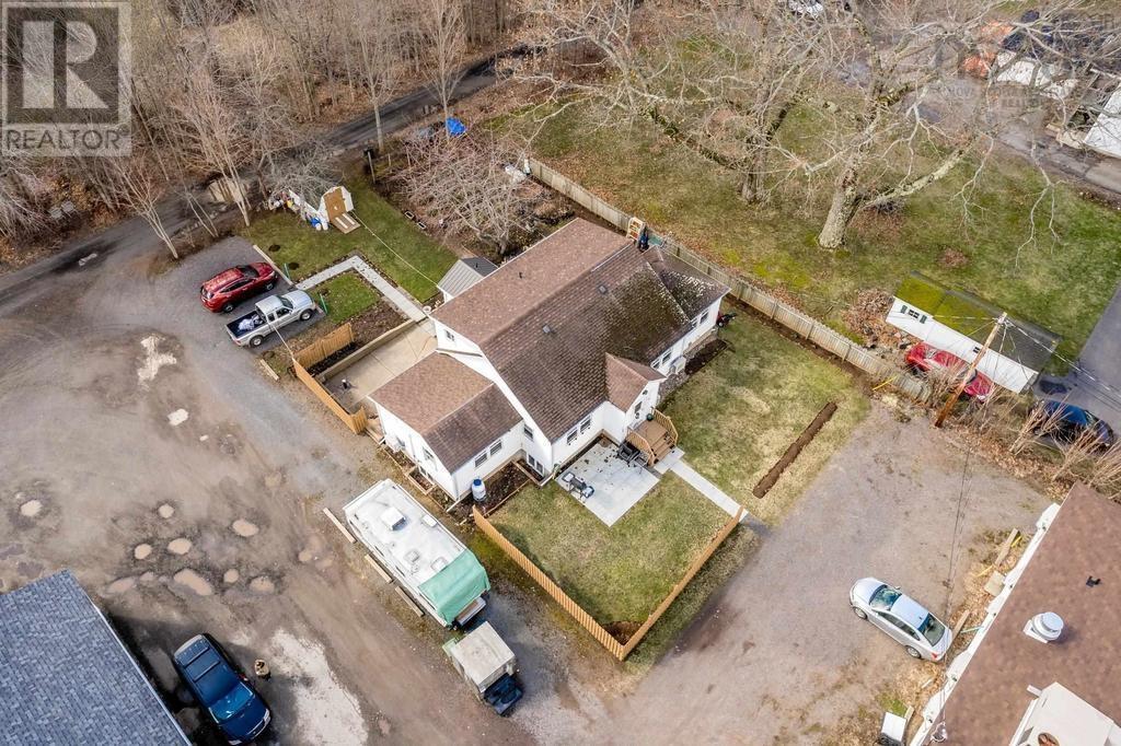 Property 44 of 46 of 796 & 800 Main Street